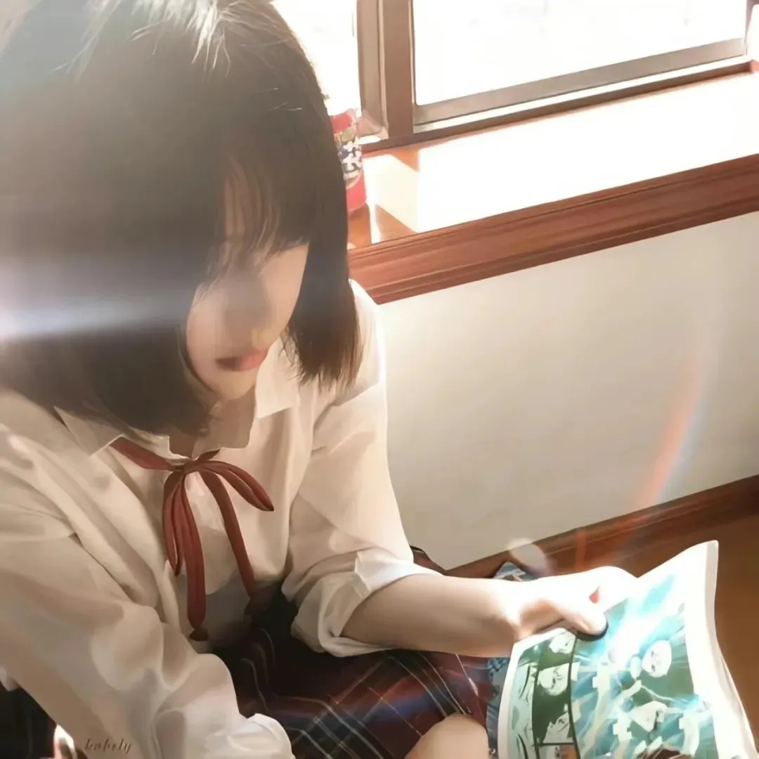 悬疑惊悚必看《大逃杀》未删减修复版：荒岛吃鸡鼻祖，同班同学的残酷自相残杀
