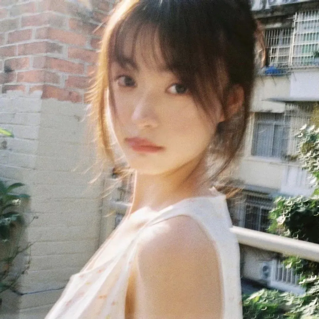 【恶女大女主】《黑色皮革手册》武井咲/米仓凉子版：银行女职员利用高官黑料逆袭成银座妈妈桑